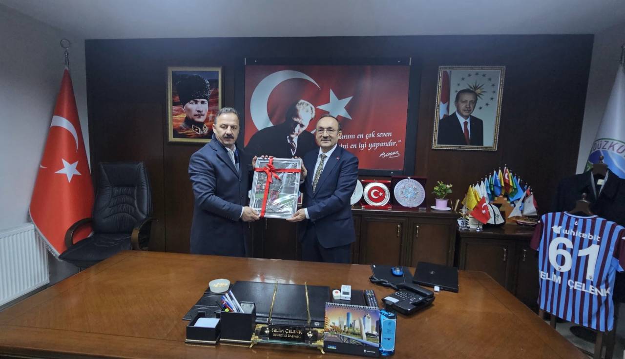 Anahtar Parti Genel Başkanı Sn. Yavuz Ağıralioğlu'nu belediyemizde misafir ettik. Nazik ziyaretleri için kendisine teşekkür ediyorum.