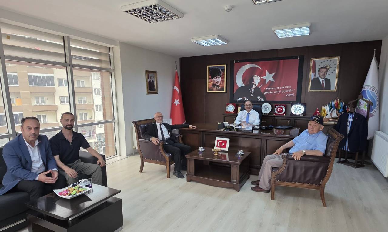 Kıymetli ağabeylerim Dr. Salih Türkyılmaz ve Ombudsman Mustafa Pehlivan'ı belediyemizde misafir ettik. 