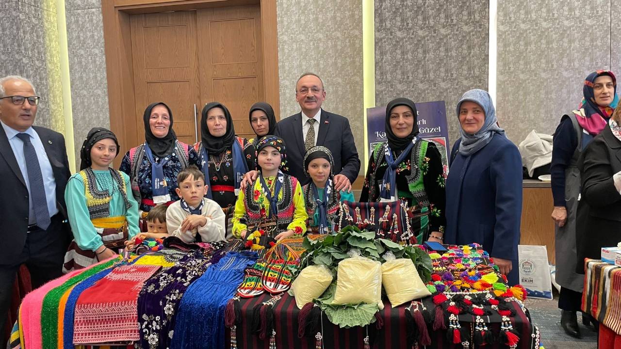 AK Parti Trabzon İl Kadın Kolları Danışma Meclisi Toplantımızı büyük bir coşkuyla gerçekleştirdik ve Düzköy standı olarak yerimizi aldık