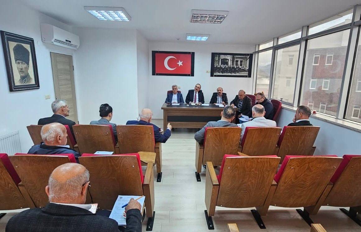 Düzköy Belediyesi aralık ayı meclis toplantılarımız hayırlara vesile olsun. İlçemizin geleceği için iş birliği içinde çalışmaya devam ediyoruz.