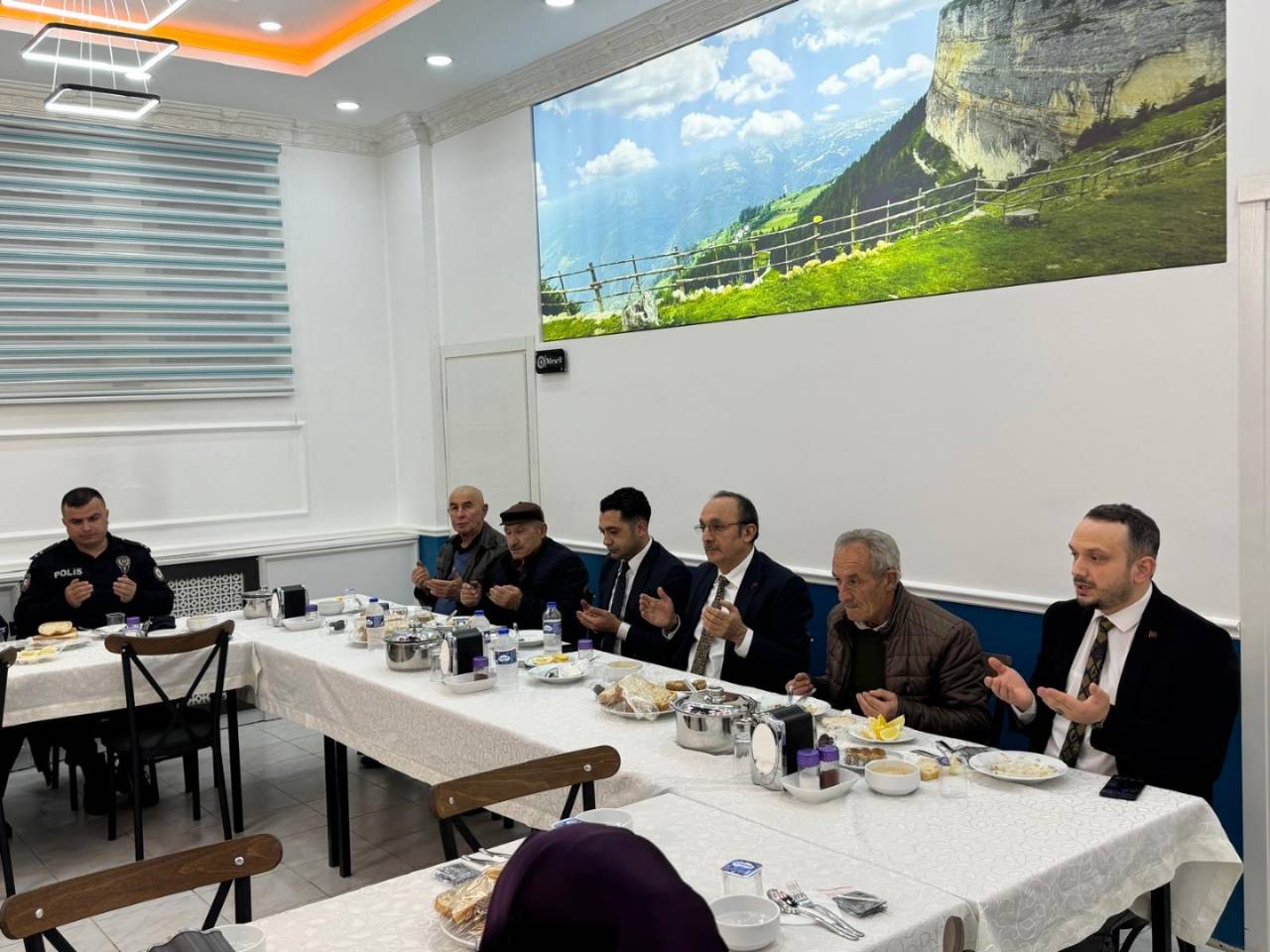 İlk iftarımızı ilçemizdeki şehit yakınlarımız ve gazilerimizle beraber eda ettik. 