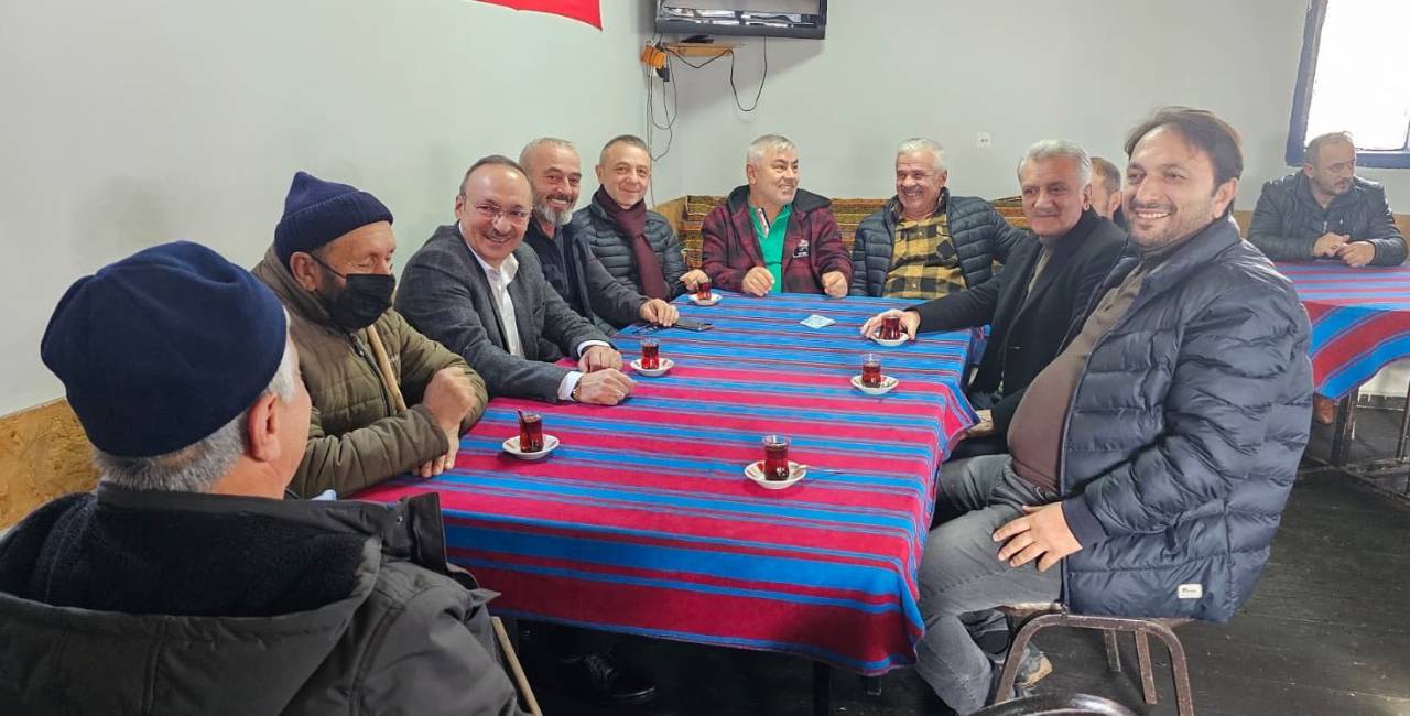  İnsanların kalbine muhabbetle dokunmak daima bir iz bırakır. Her zaman gönülden muhabbetle huzur buluyoruz.