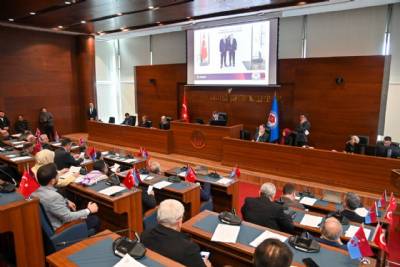 Trabzon Büyükşehir Belediye Meclisimizin Mart ayı toplantılarının ilk oturumunu gerçekleştirdik. Hayırlara vesile olsun…