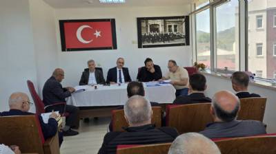 Düzköy Belediye Meclisimizin mayıs ayı toplantısını meclis üyelerimizin katılımları ile gerçekleştirdik. Hayırlara vesile olsun…