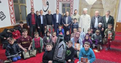 Gürgendağ Mahallemizde çocuklarımızla ve hemşehrilerimizle bereketli bir zaman geçirdik. Ramazan akşamlarımızı dolu dolu yaşıyoruz hamdolsun.