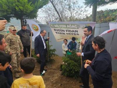 Ülkemiz genelinde “Bugün Fidan Yarın Nefes” mottosuyla gerçekleştirilen 11 milyon ağaç dikim etkinliğine, ilçemizden biz de nefes verdik