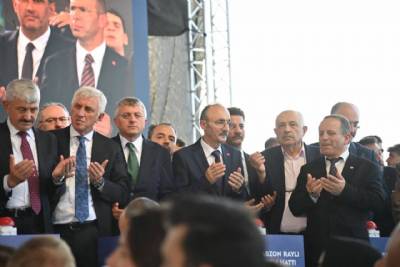 Trabzon'umuz için tarihi bir gün… Raylı Sistem Hattımızın temelini attık. Şehrimize hayırlı, uğurlu olsun.