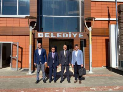 DOKA Genel Sekreteri Kemal Akpınar, Sürdürülebilir Kalkınma Birimi Başkanı Fatih Özdemir ve Uzman Mehmet Sezgin ile belediyemizde istişarede bulunduk