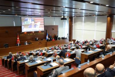 Trabzon Büyükşehir Belediye Meclisimizin eylül ayı toplantılarının ilk oturumunu gerçekleştirdik. Hayırlara vesile olsun…