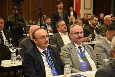 AK Parti Yerel Yönetimler Başkanımız Sayın Mustafa Demir'in teşrifleri ile Yerel Yönetimler Bölge Toplantımızın ilk oturumunu gerçekleştirdik. 