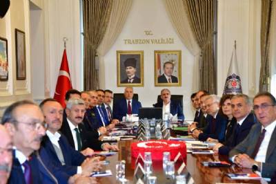 İçişleri Bakan Yardımcısı Münir Karaloğlu riyasetinde Sahipsiz Hayvanlar ile ilgili yapılacak olan çalışmaların değerlendirildiği toplantıya katıldık