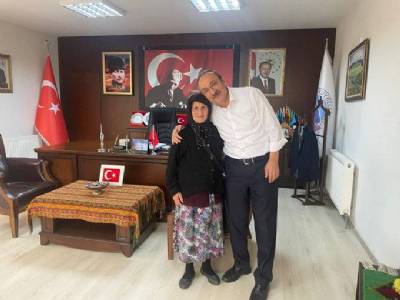 Meryem teyzemiz ziyaretimize gelmiş.