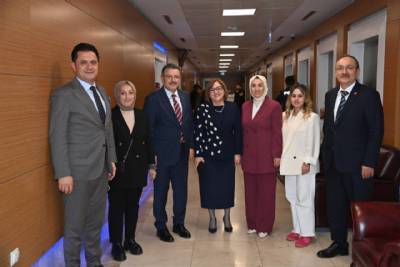  Gaziantep Büyükşehir Belediye Başkanımız Sn Fatma Şahin Hanımefendiyi Yerel Yönetimler istişare toplantımız vesilesiyle şehrimizde misafir ettik.