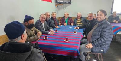  İnsanların kalbine muhabbetle dokunmak daima bir iz bırakır. Her zaman gönülden muhabbetle huzur buluyoruz.