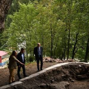 Arkeolojik kazı çalışmaları yapılan Koskarlı Mağaramızda, Doç. Dr. Hülya ÇALIŞKAN AKGÜL'den çalışmalar hakkında bilgi aldık.